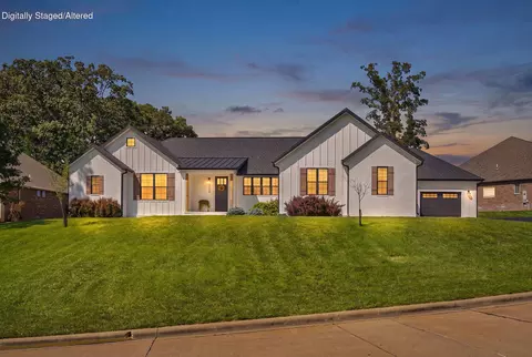 2619 E Old Ivy St, Springfield, MO 65804