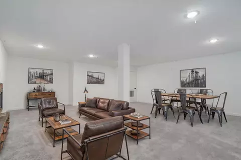Dining - 2619 E Old Ivy St, Springfield, MO 65804 photo 2 of 2
