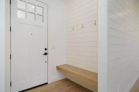 Entry Way - 2619 E Old Ivy St, Springfield, MO 65804 photo 1 of 1