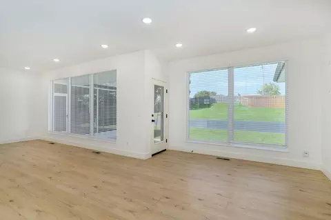 Living - 2619 E Old Ivy St, Springfield, MO 65804 photo 2 of 6