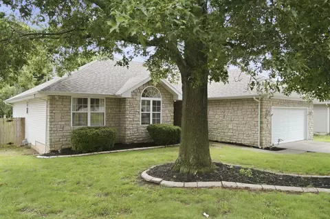 5710 S Wedgewood Ave, Springfield, MO 65810 photo 2