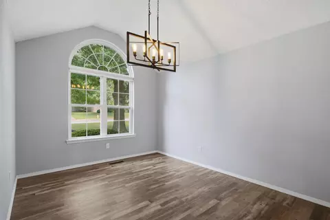 5710 S Wedgewood Ave, Springfield, MO 65810 photo 8