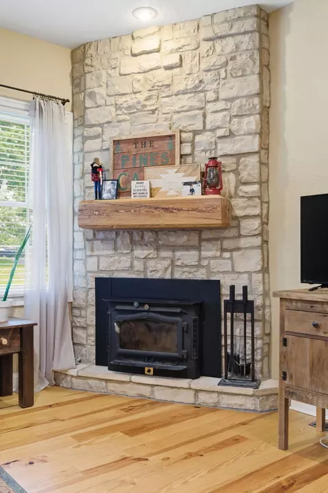 Living - 7578 Persimmon Ct, Willard, MO 65781 photo 3 of 3