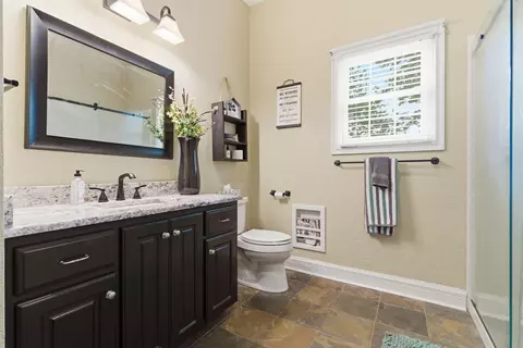 Bath - 7578 Persimmon Ct, Willard, MO 65781 photo 4 of 5