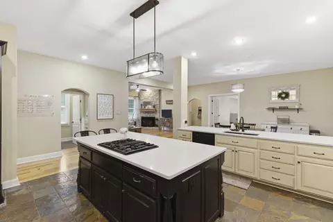 Kitchen - 7578 Persimmon Ct, Willard, MO 65781 photo 6 of 6