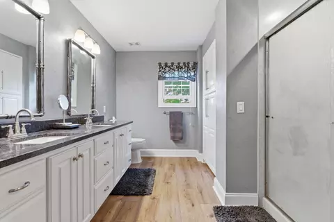 Bath - 7578 Persimmon Ct, Willard, MO 65781 photo 1 of 5