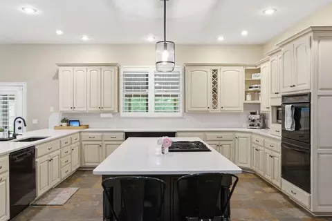 Kitchen - 7578 Persimmon Ct, Willard, MO 65781 photo 1 of 6