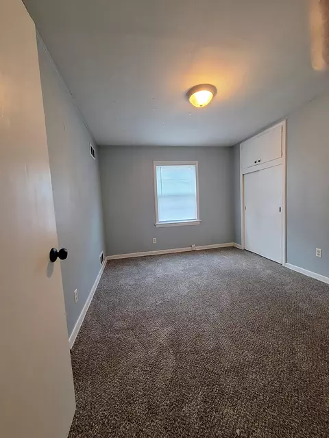Bedroom - 1934 S Kimbrough Ave, Springfield, MO 65807 photo 3 of 5