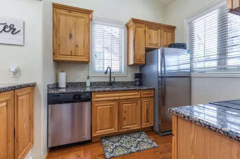 Kitchen - 29 Stone Cliff Cir UNIT 6, Branson, MO 65616 photo 1 of 2
