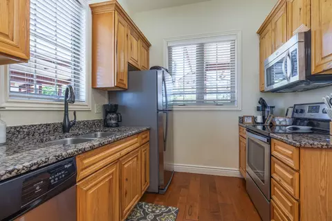 Kitchen - 29 Stone Cliff Cir UNIT 6, Branson, MO 65616 photo 2 of 2