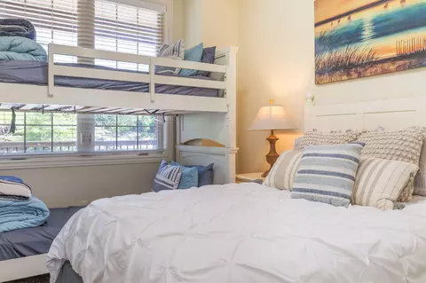 Bedroom - 29 Stone Cliff Cir UNIT 6, Branson, MO 65616 photo 2 of 5
