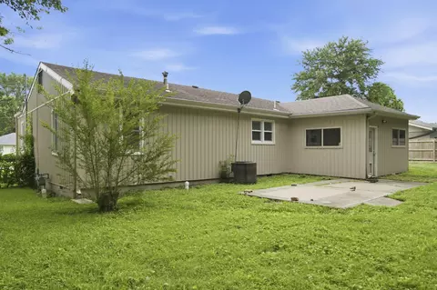 Exterior - 1259 E Berkeley St, Springfield, MO 65804 photo 8 of 8