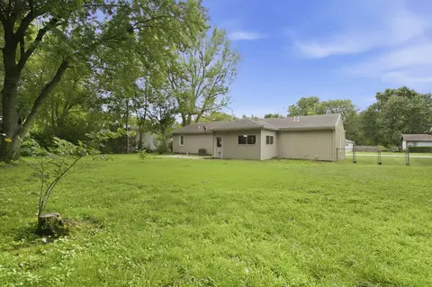Exterior - 1259 E Berkeley St, Springfield, MO 65804 photo 5 of 8