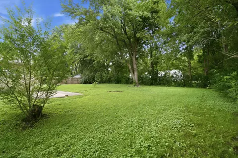 Exterior - 1259 E Berkeley St, Springfield, MO 65804 photo 7 of 8