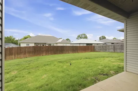 Exterior - 3103 N Albertha Ave, Springfield, MO 65803 photo 3 of 7