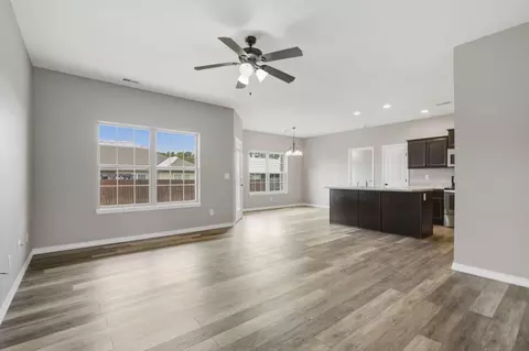 Living - 3103 N Albertha Ave, Springfield, MO 65803 photo 1 of 4