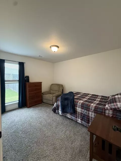 Bedroom - 339 Sidney Ln, Webb City, MO 64870 photo 3 of 3