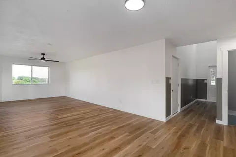 Living - 532 Charles Rd, Billings, MO 65610 photo 3 of 3