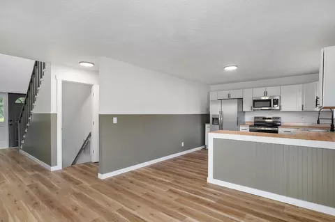 Entry Way - 532 Charles Rd, Billings, MO 65610 photo 1 of 5