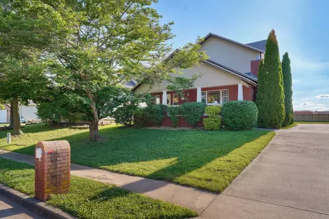 4943 S Tanager Ave, Battlefield, MO 65619