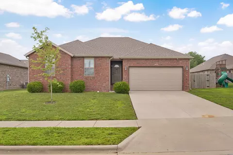 1313 S Lorraine Ave, Republic, MO 65738