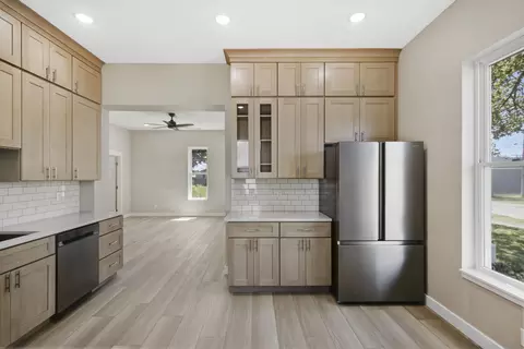 Kitchen - 1017 E Commercial St, Springfield, MO 65803 photo 6 of 6