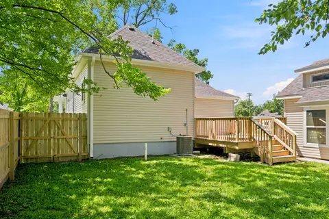 Exterior - 1017 E Commercial St, Springfield, MO 65803 photo 11 of 14