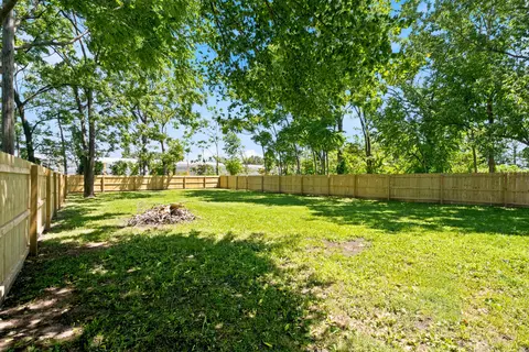 Exterior - 1017 E Commercial St, Springfield, MO 65803 photo 14 of 14