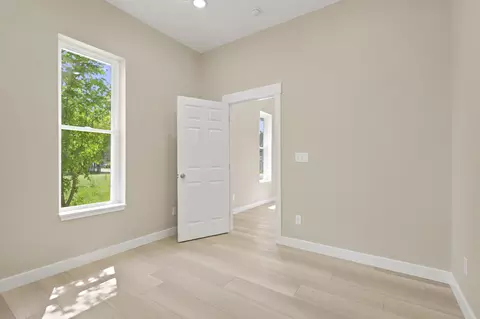 Bedroom - 1017 E Commercial St, Springfield, MO 65803 photo 3 of 6