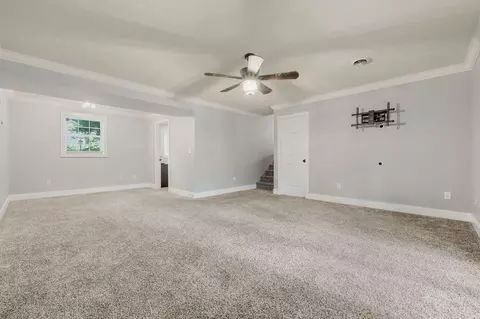 Living - 1019 Daniels St, Aurora, MO 65605 photo 4 of 4