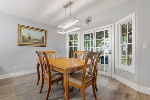 Dining - 1019 Daniels St, Aurora, MO 65605 photo 1 of 2