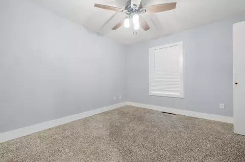 Bedroom - 1019 Daniels St, Aurora, MO 65605 photo 5 of 8