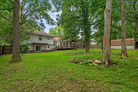 Exterior - 1019 Daniels St, Aurora, MO 65605 photo 12 of 12