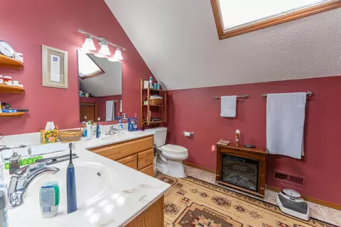 Bath - 506 Hansen Ln, Gainesville, MO 65655 photo 1 of 5