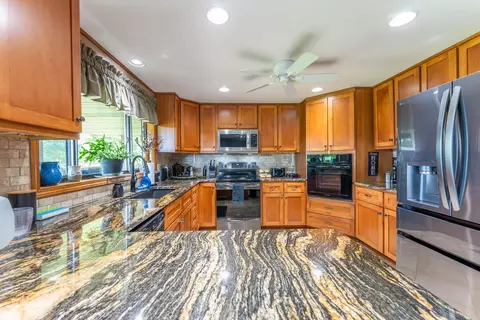 Kitchen - 506 Hansen Ln, Gainesville, MO 65655 photo 1 of 4