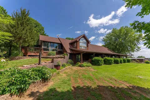 Exterior - 506 Hansen Ln, Gainesville, MO 65655 photo 5 of 27
