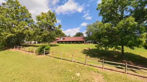 Exterior - 506 Hansen Ln, Gainesville, MO 65655 photo 23 of 27