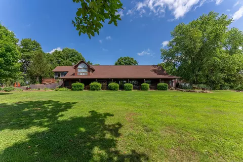 Exterior - 506 Hansen Ln, Gainesville, MO 65655 photo 8 of 27