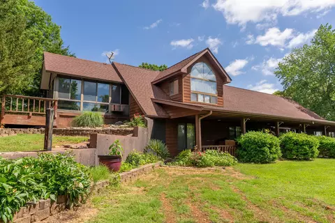 Exterior - 506 Hansen Ln, Gainesville, MO 65655 photo 3 of 27