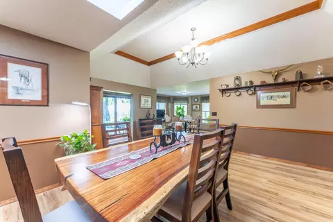 Dining - 506 Hansen Ln, Gainesville, MO 65655 photo 5 of 9