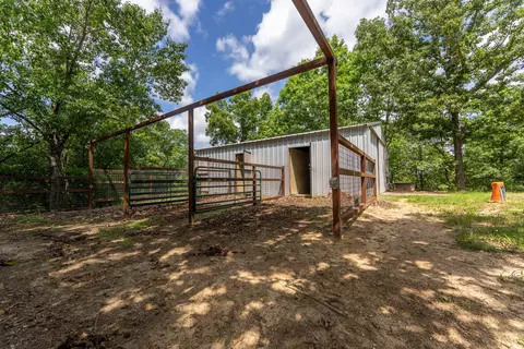 Exterior - 506 Hansen Ln, Gainesville, MO 65655 photo 20 of 27