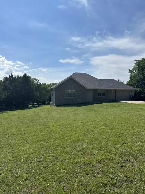 Exterior - 48 Drop Tine Dr, Strafford, MO 65757 photo 6 of 15