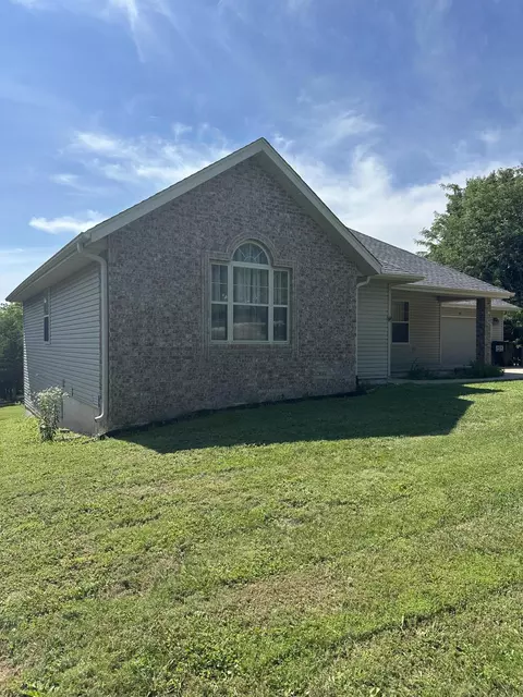 Exterior - 48 Drop Tine Dr, Strafford, MO 65757 photo 4 of 15