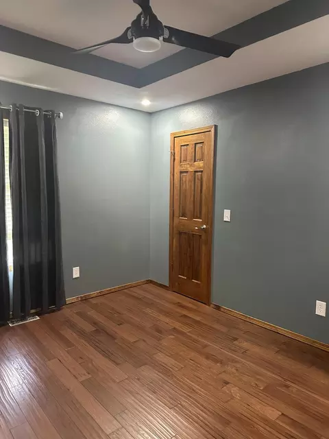 Bedroom - 48 Drop Tine Dr, Strafford, MO 65757 photo 3 of 6