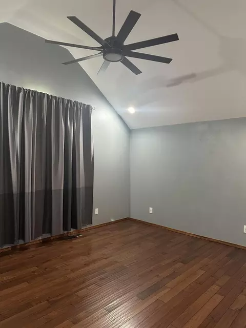 Bedroom - 48 Drop Tine Dr, Strafford, MO 65757 photo 1 of 6
