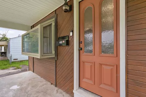 2546 W Elm St, Springfield, MO 65806