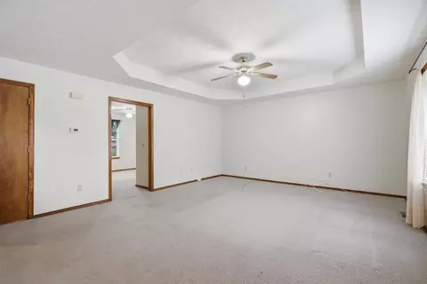 Living - 4044 S 4046 S Miranda Ct, Springfield, MO 65807 photo 4 of 8