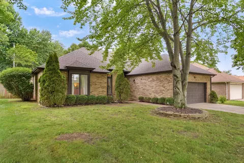 1917 S Forrest Heights Ave, Springfield, MO 65809