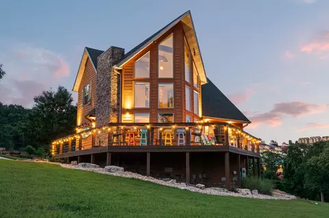 91 Lindal Cedar Ln, Branson, MO 65616