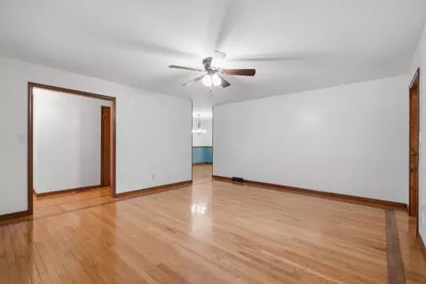 Living - 4017 S Fairway Ave, Springfield, MO 65804 photo 4 of 5